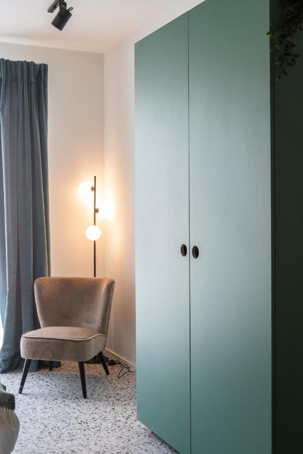 Yust Liege Hotell Exteriör bild