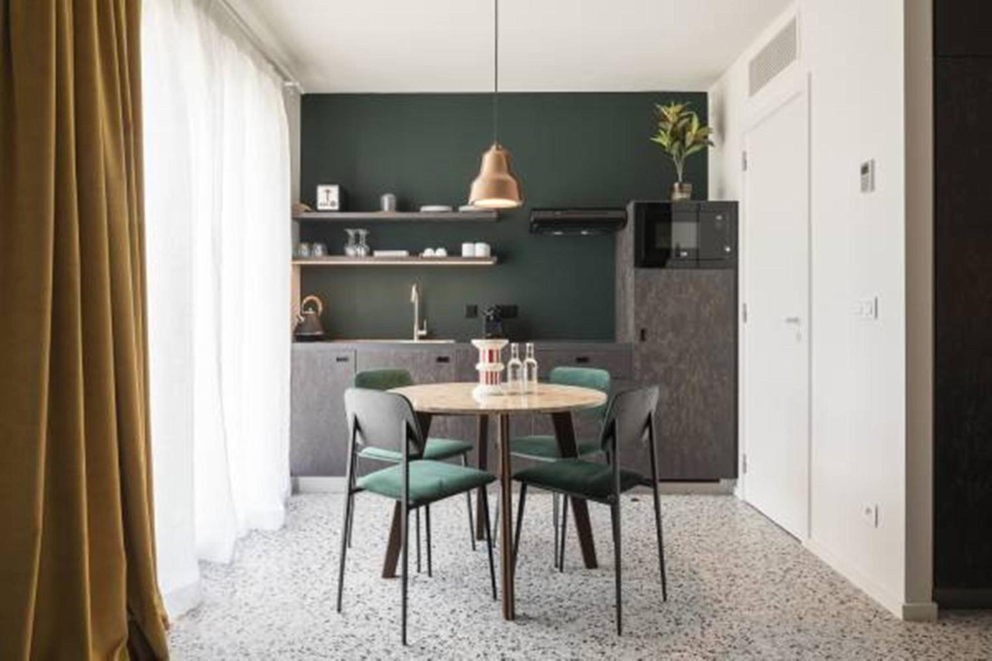 Yust Liege Hotell Rum bild
